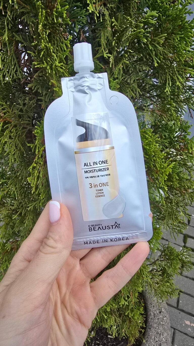 Beausta All‑In‑One Moisturizer (3 in 1 drėkiklis), 15 ml Beausta 3-in-1 veido kremas (tonikas • seerumas • drėkiklis)